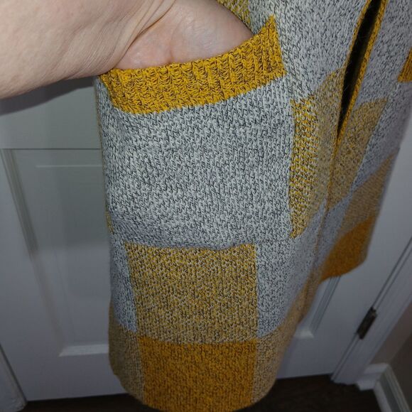 MONTEAU Los Angeles Women's S Yellow Gray Plaid Sleeveless Long Sweater Vest - Picture 8 of 16